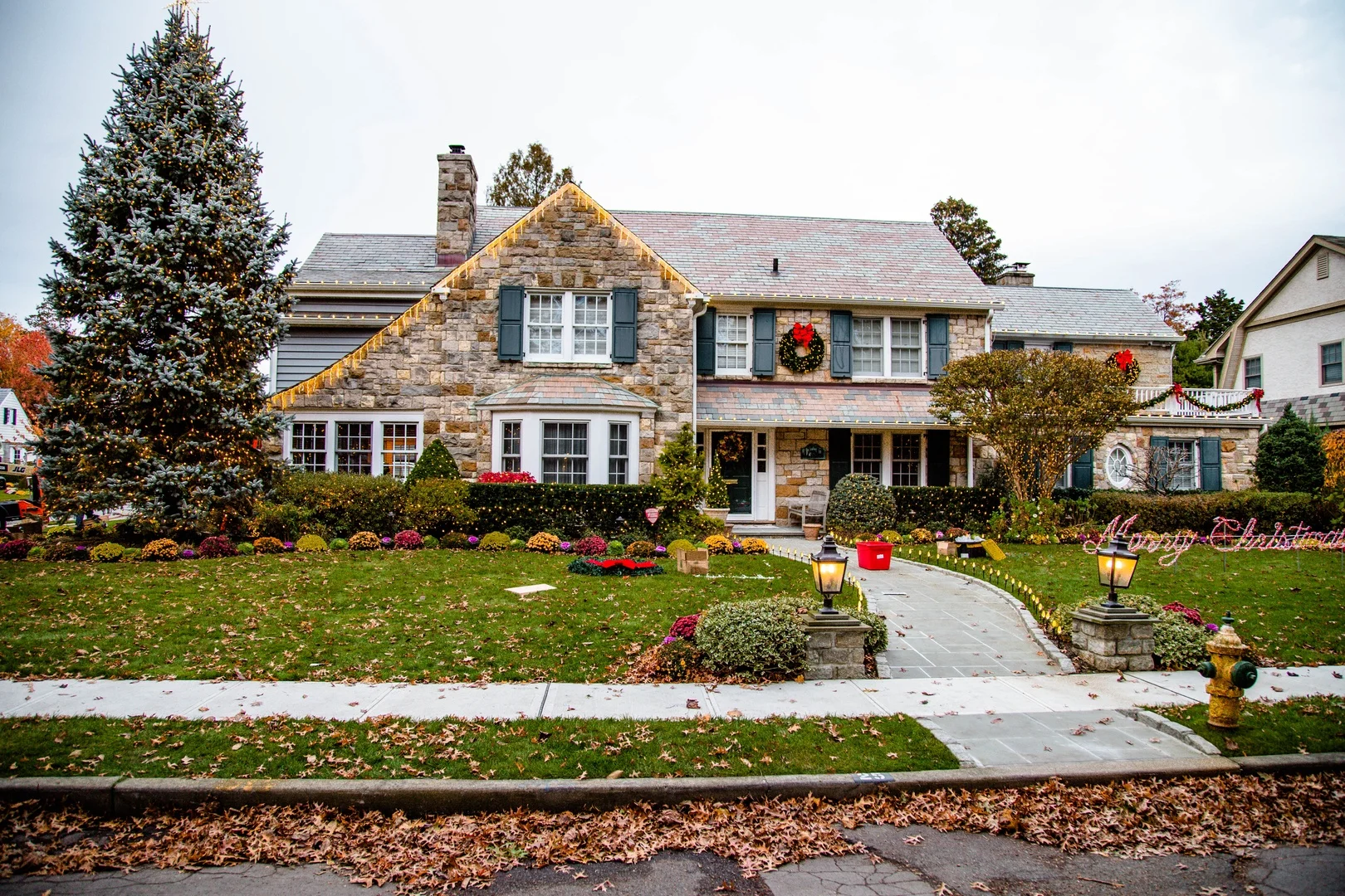 Holiday lighting installed by Pacific Lawn Sprinklers