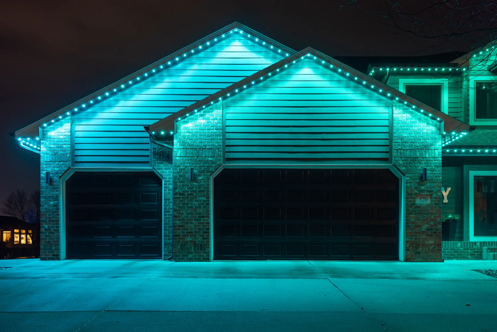 Permanent outdoor lighting installed by Pacific Lawn Sprinklers